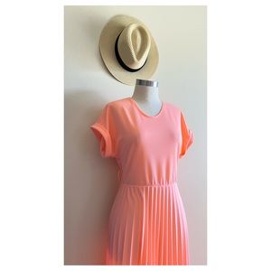 Short Sleeve Pleated Midi A-line Dress in Cantaloupe Orange